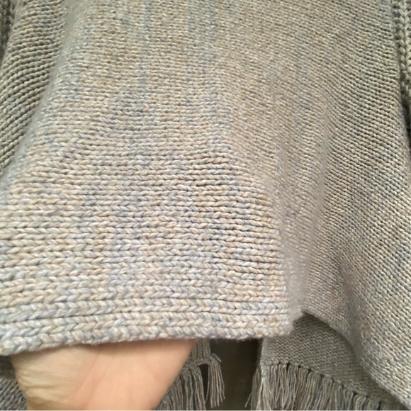 Victoria Secret Fringe Drapey Chunky Cable Knit Cardigan - Picture 5 of 6